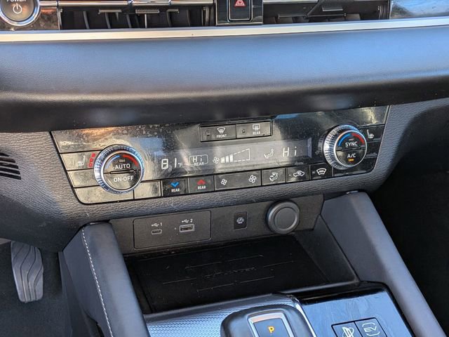 Used 2023 Mitsubishi Outlander SEL image 23