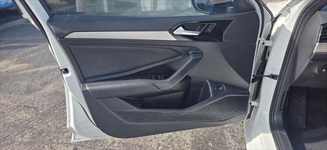 Used 2019 Volkswagen Jetta R-Line w/ R-Line Cold Weather Package image 12