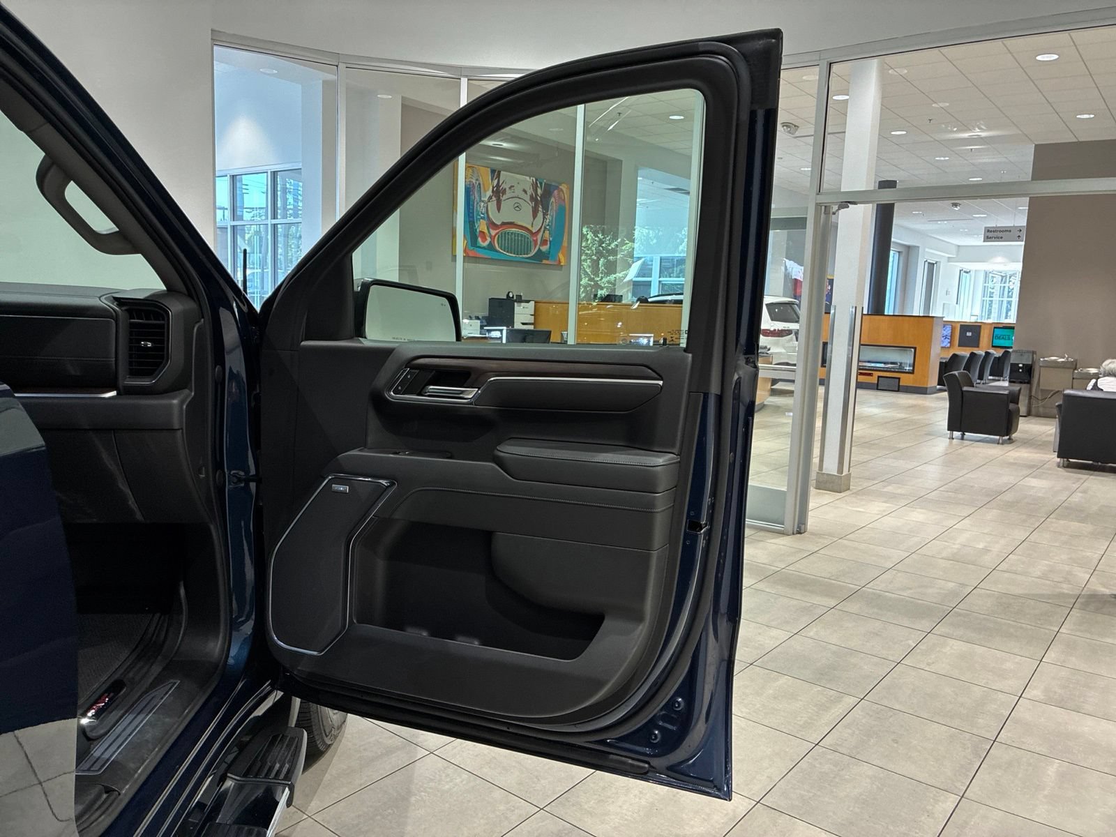 Used 2022 GMC Sierra 1500 SLT w/ SLT Premium Plus Package AWD/4WD image 26