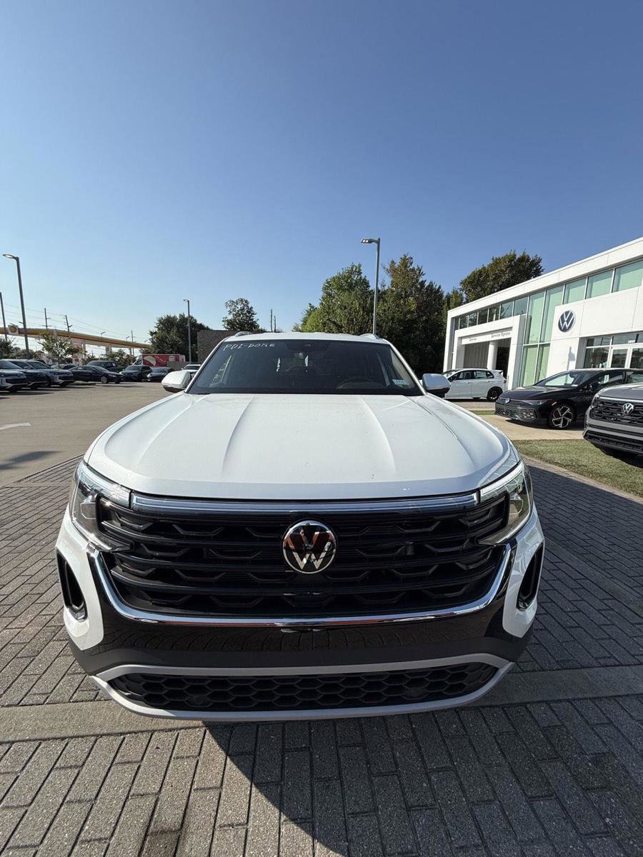 New 2026 Volkswagen Atlas Cross Sport SE image 5
