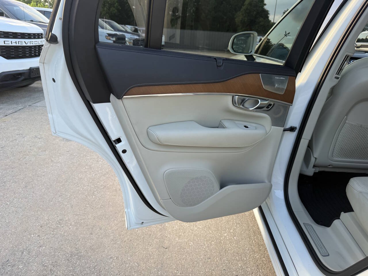 Used 2018 Volvo XC90 T6 Inscription w/ Convenience Package AWD/4WD image 15