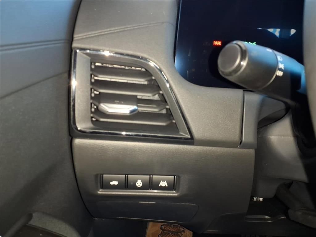 New 2026 Nissan Sentra SR image 13