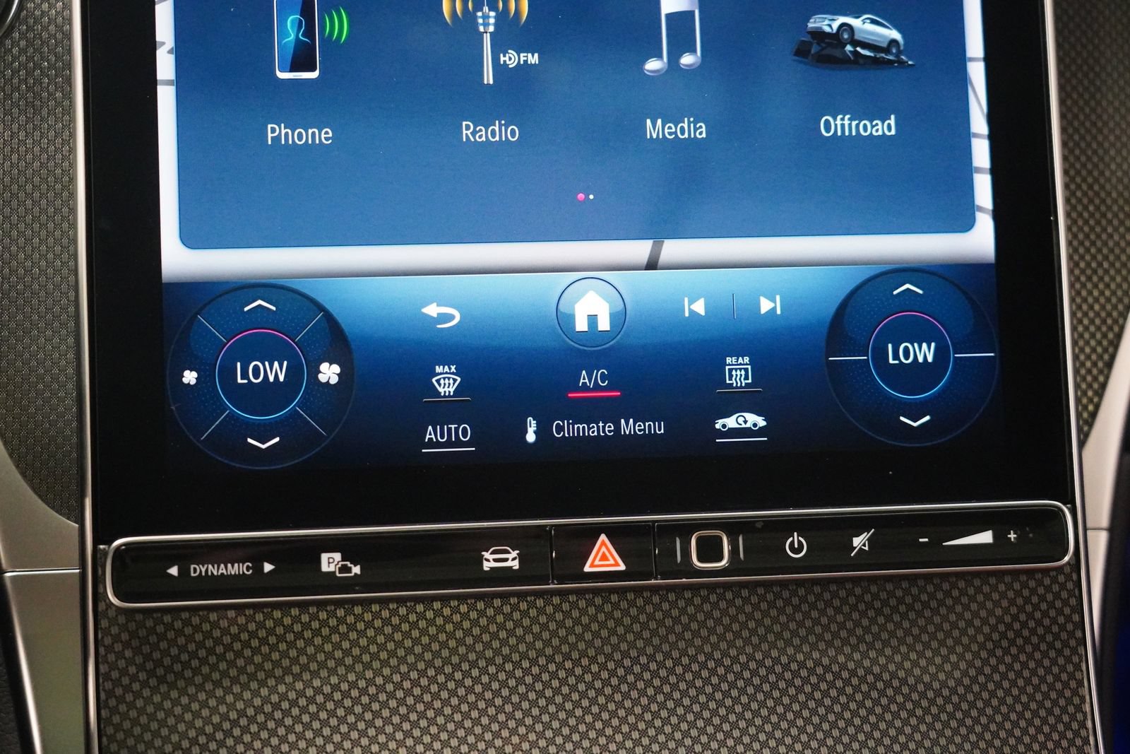 Certified 2024 Mercedes-Benz GLC 300 4MATIC image 28