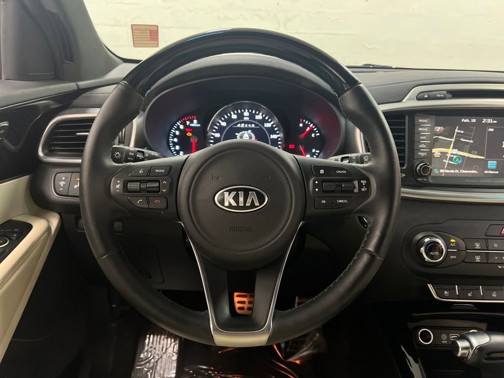 Used 2016 Kia Sorento SX image 17