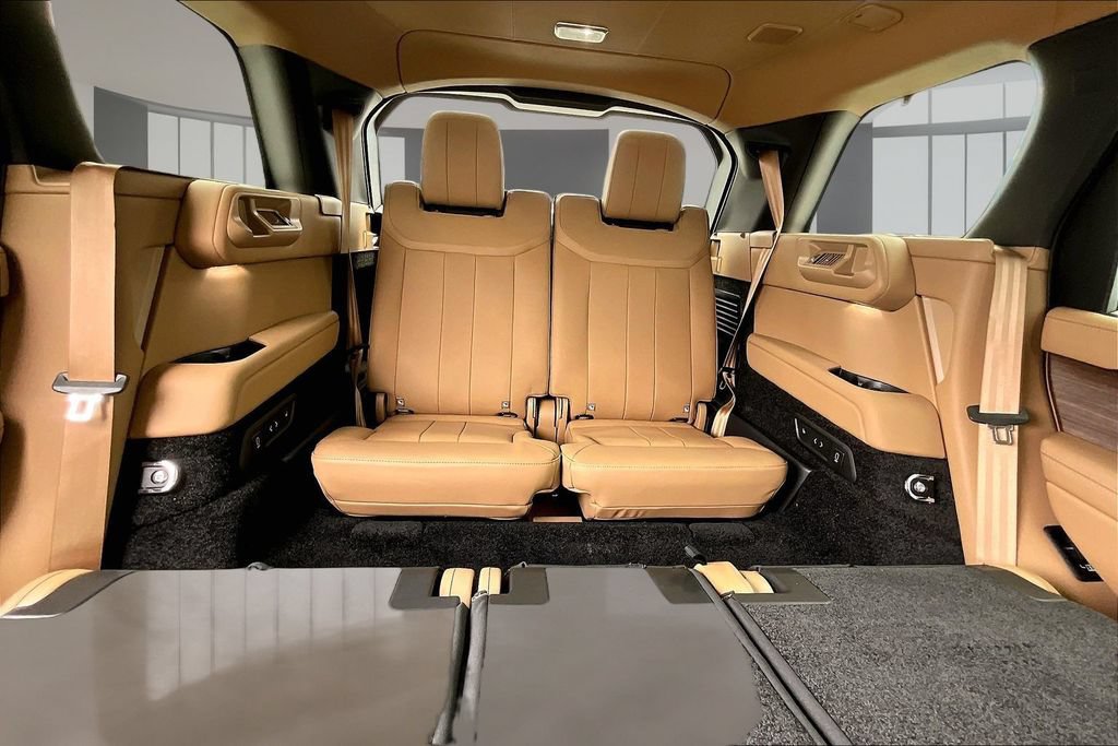 New 2026 Land Rover Range Rover Long Wheelbase Autobiography AWD/4WD image 11