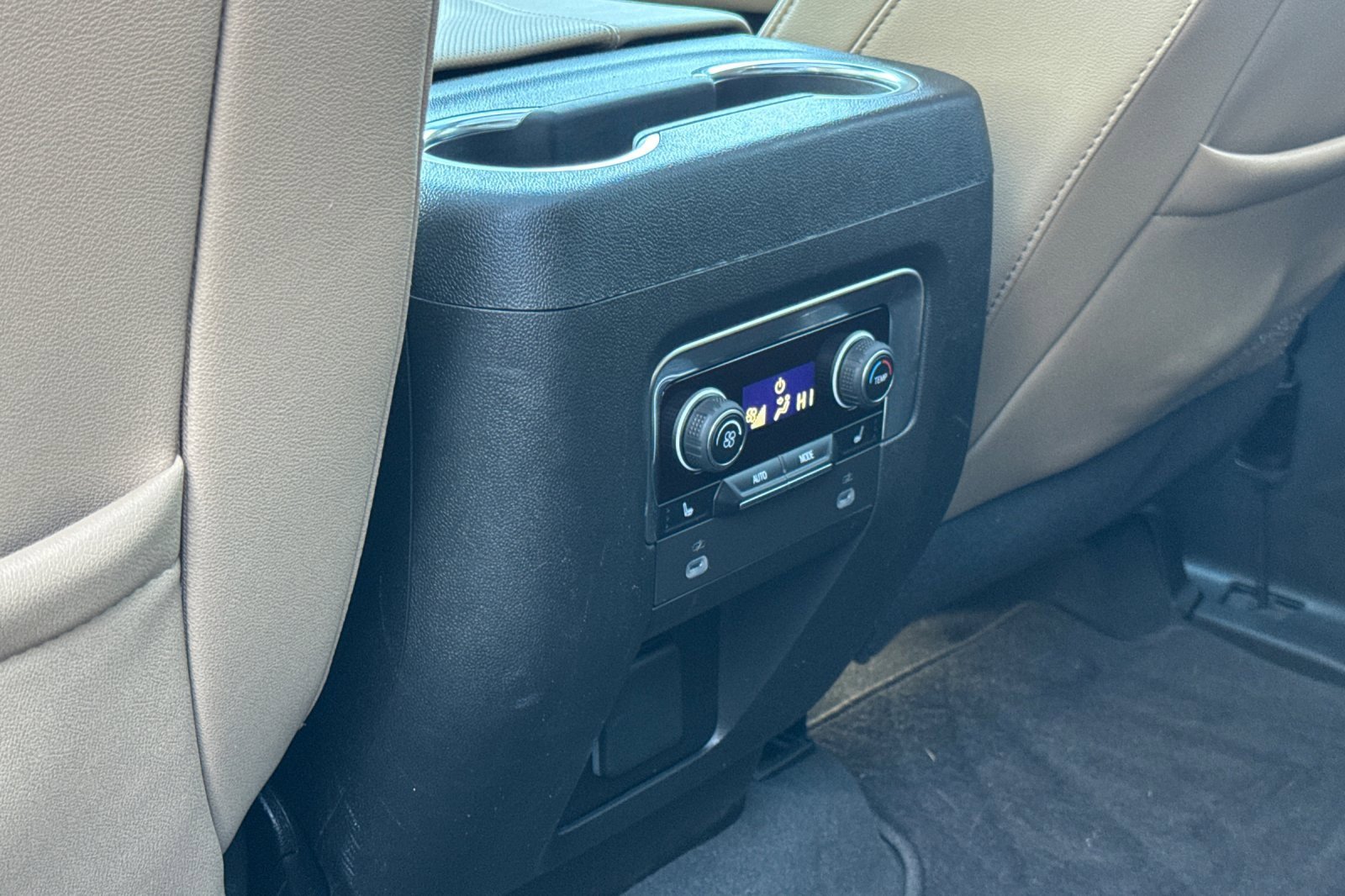 Used 2024 Chevrolet Suburban Premier w/ Texas Edition image 16