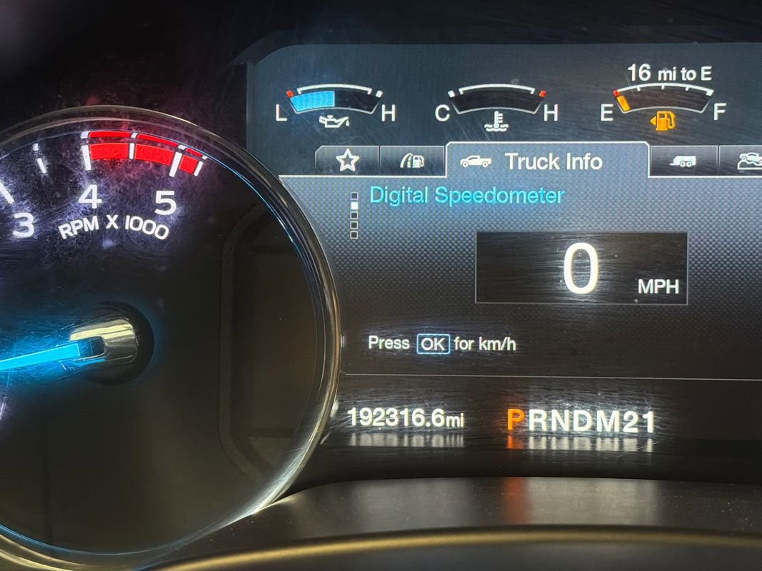 Used 2018 Ford F350 Platinum w/ Platinum Ultimate Package AWD/4WD image 21
