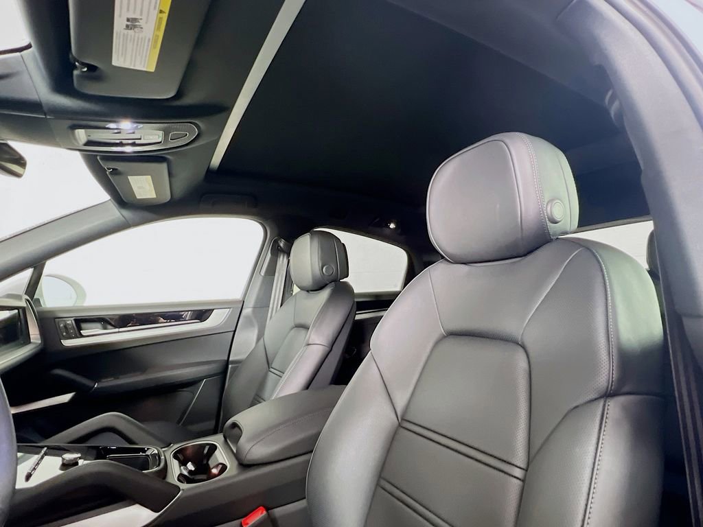 New 2026 Porsche Cayenne Coupe image 14