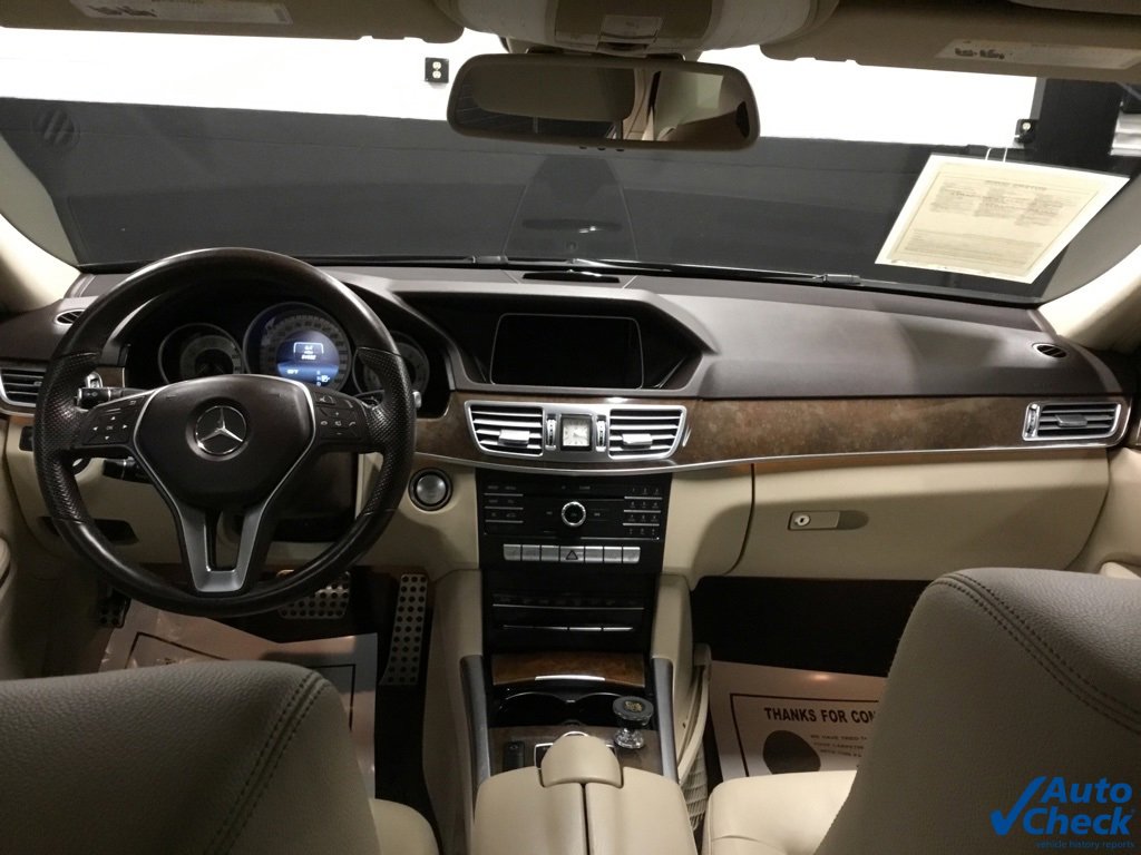 Used 2016 Mercedes-Benz E 350 4MATIC Sedan image 25