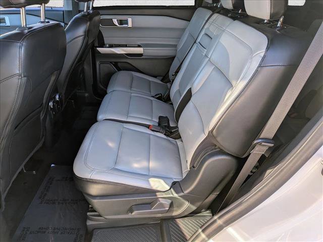 Used 2021 Ford Explorer XLT w/ Equipment Group 202A image 17