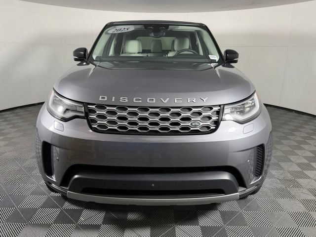 Certified 2025 Land Rover Discovery S AWD/4WD image 11