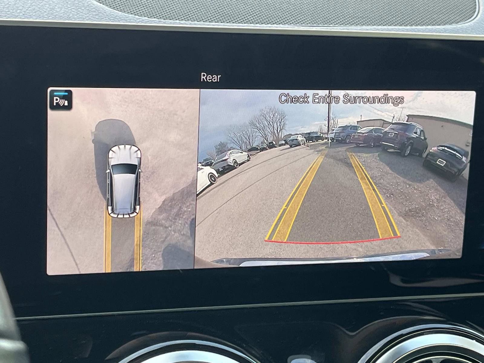 Used 2021 Mercedes-Benz GLB 250 w/ Premium Package image 31