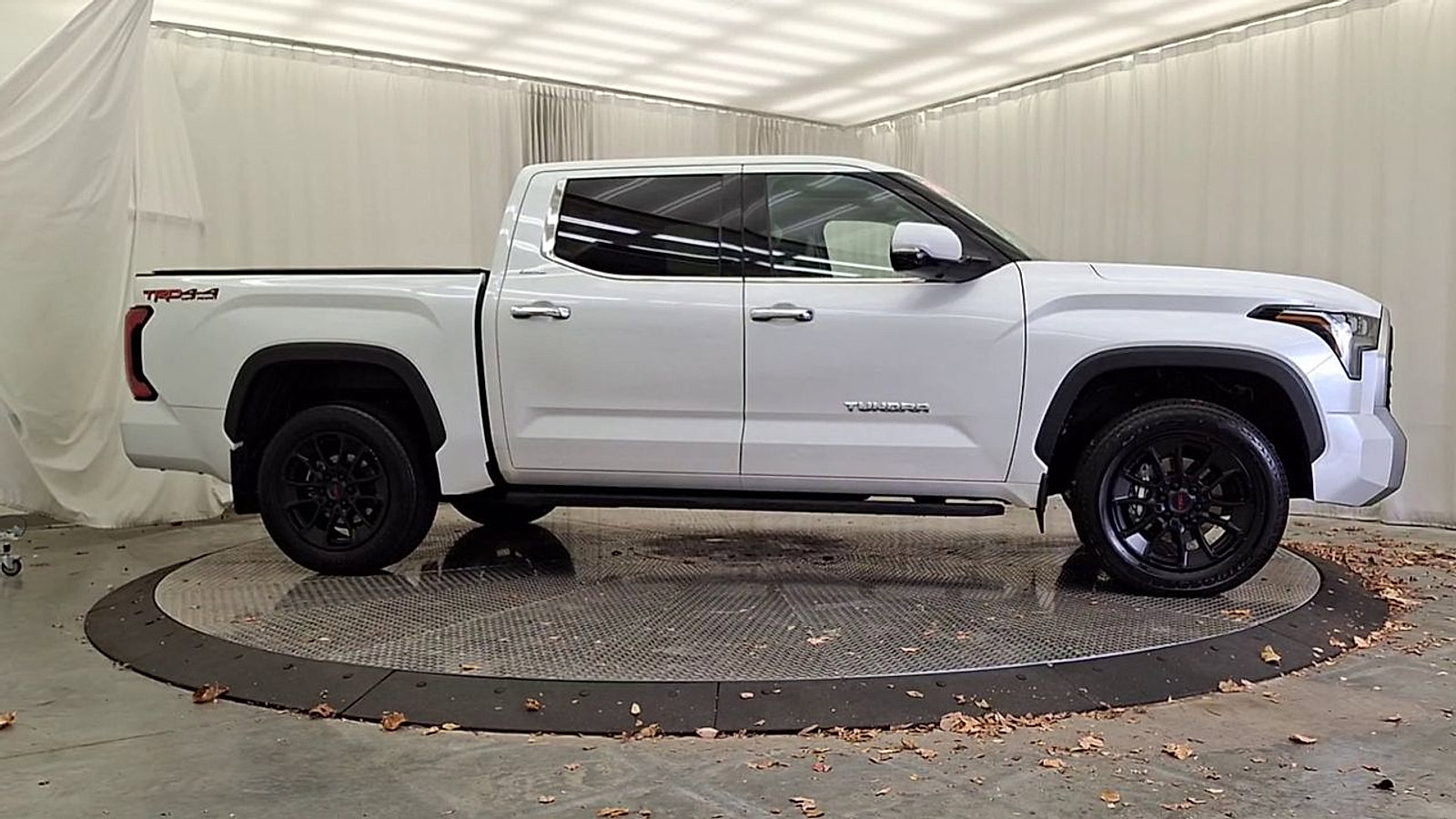 Used 2022 Toyota Tundra Limited w/ TRD Off-Road Package image 6