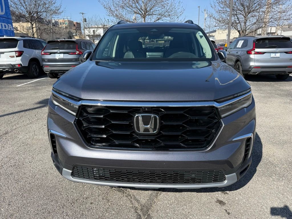 Used 2023 Honda Pilot Elite image 11
