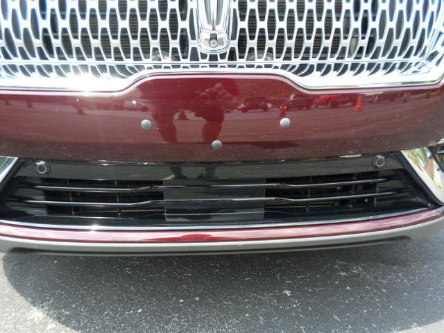 Used 2019 Lincoln Nautilus Reserve image 13