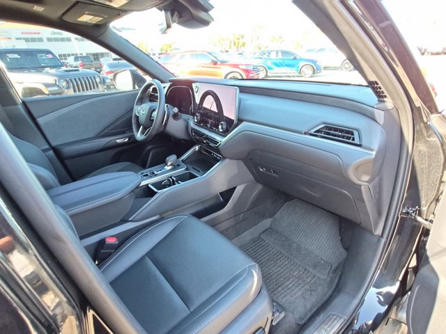 Used 2026 Lexus TX 350 AWD w/ Technology Package image 14