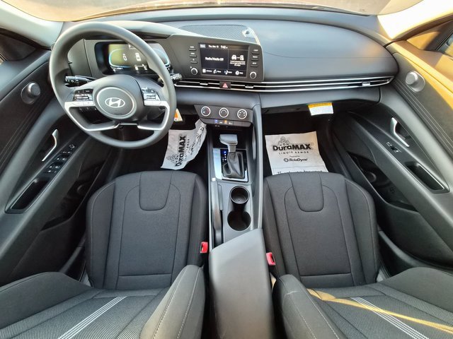 New 2026 Hyundai Elantra SE image 12