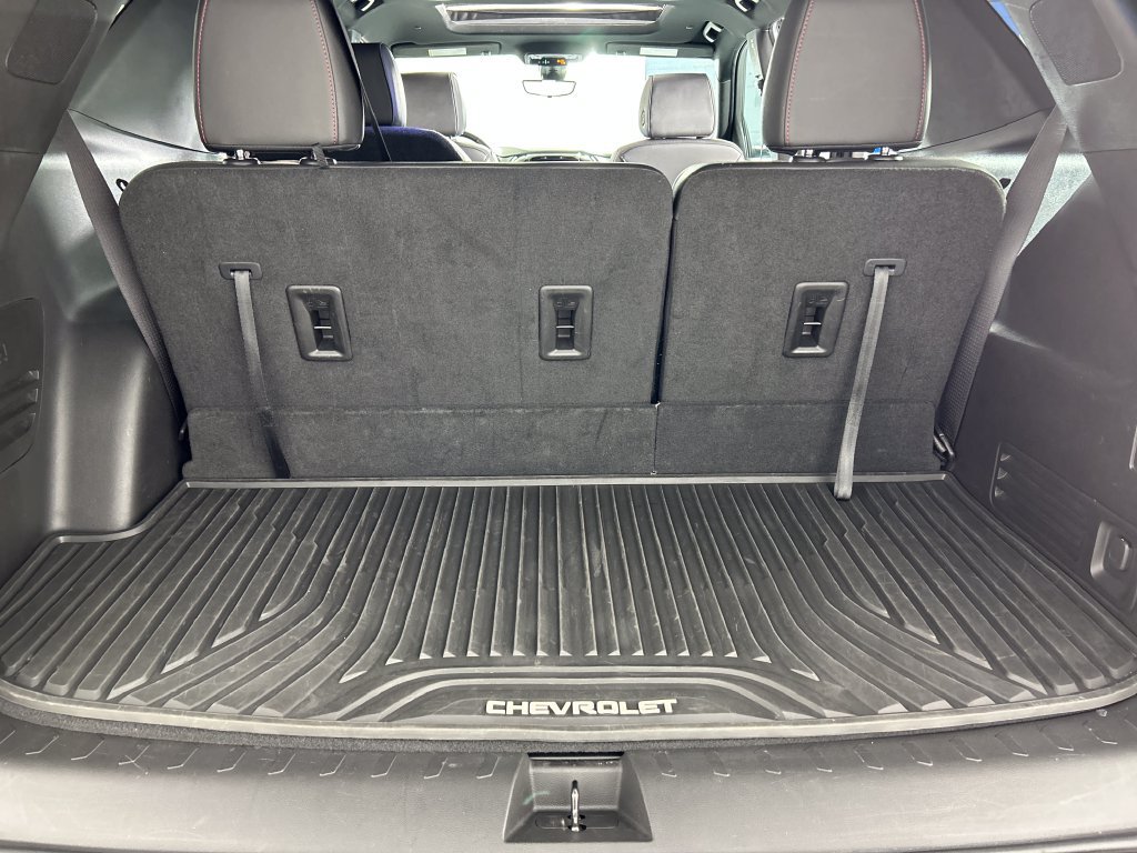 Used 2023 Chevrolet Traverse RS AWD/4WD image 22