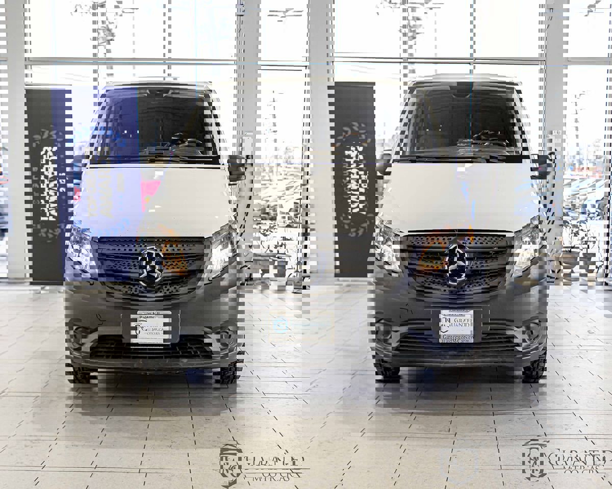Used 2019 Mercedes-Benz Metris image 2