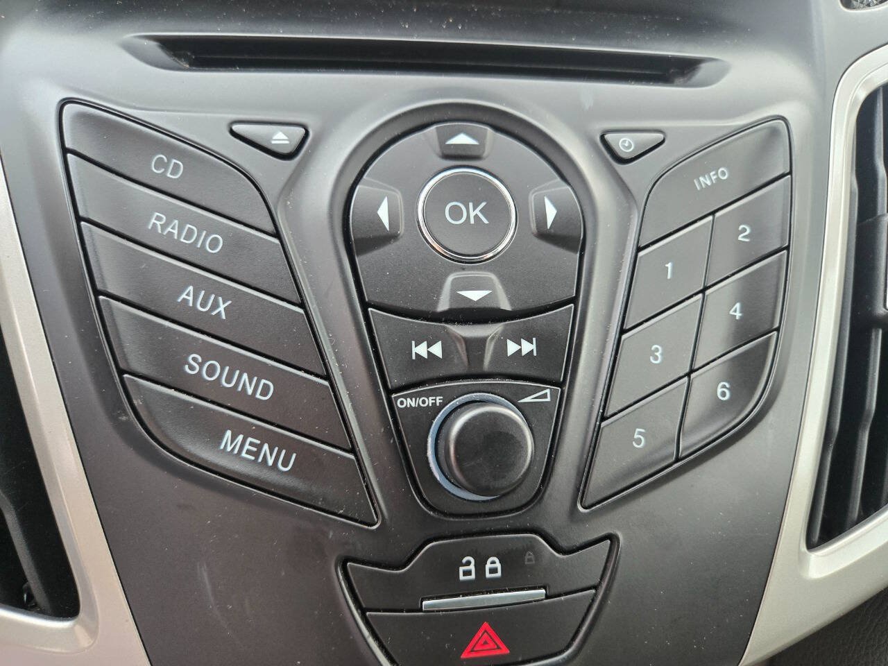 Used 2012 Ford Focus SE FWD image 17
