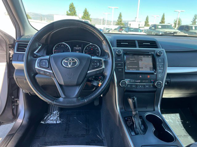 Used 2015 Toyota Camry XSE FWD image 11
