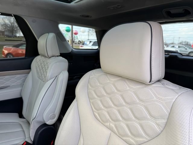 Used 2022 Hyundai Palisade Calligraphy image 32