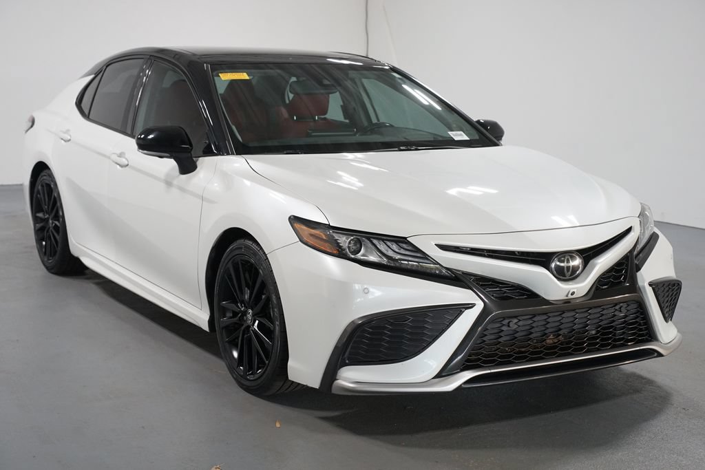 Certified 2022 Toyota Camry XSE w/ Navigation Package FWD image 3