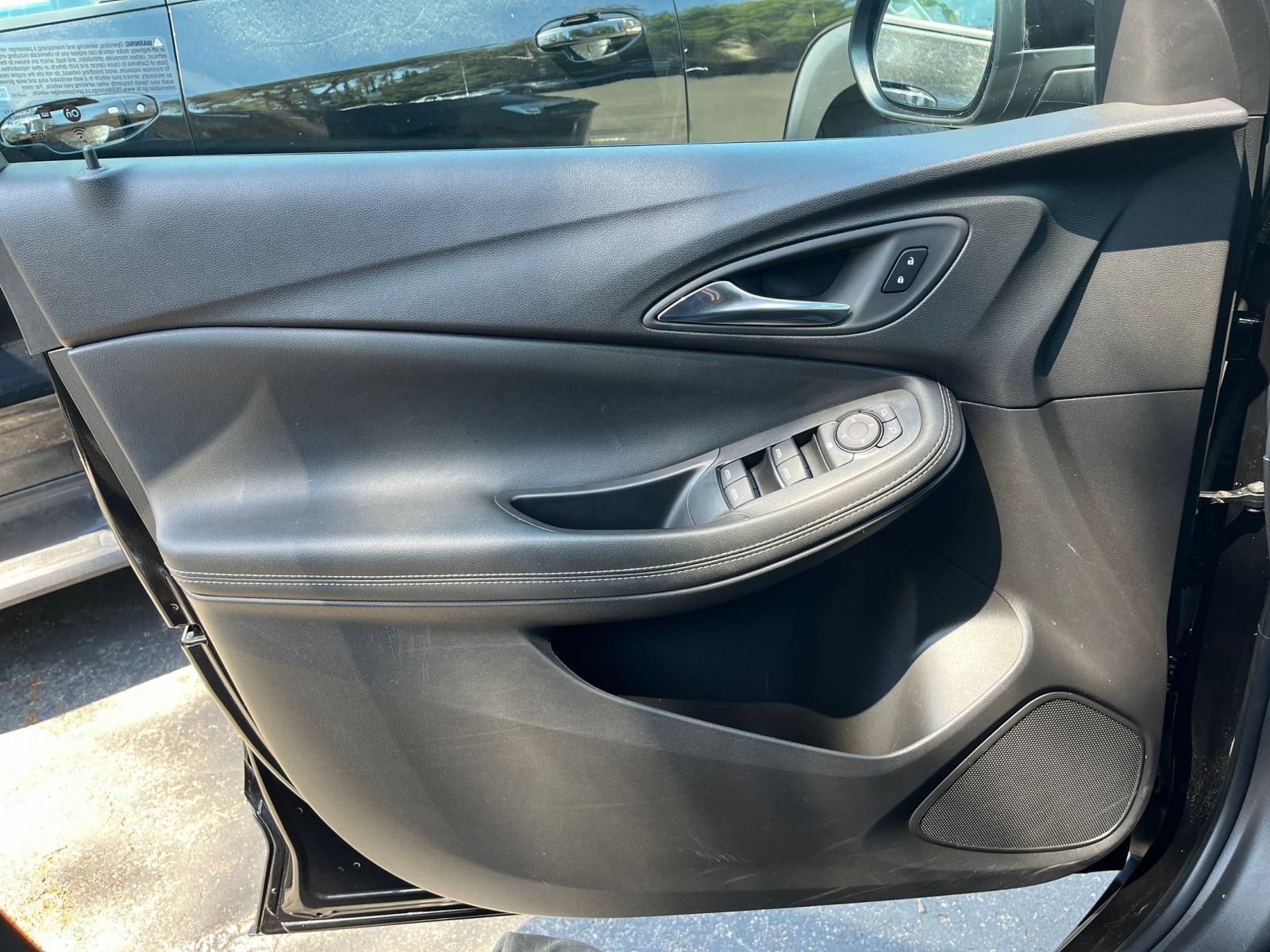 Used 2025 Buick Encore GX Preferred FWD image 18