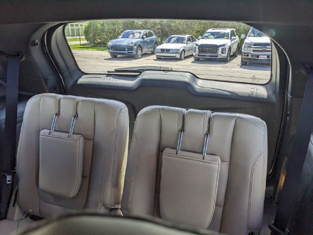 Used 2019 Ford Explorer XLT w/ Equipment Group 202A AWD/4WD image 22