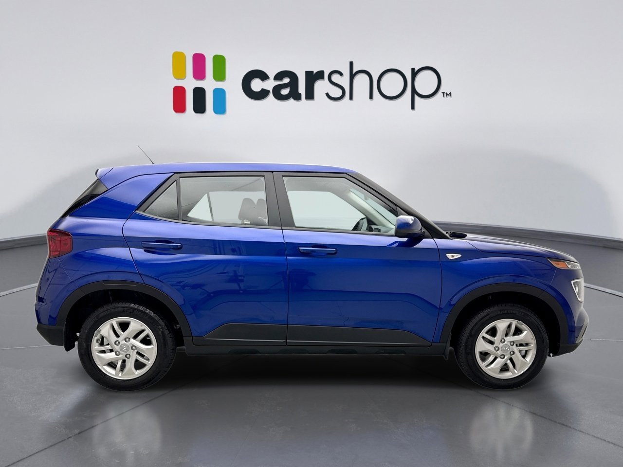 Used 2025 Hyundai Venue SE image 6