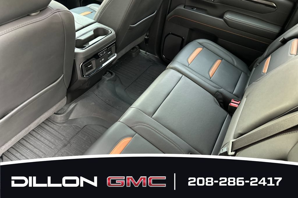 Used 2025 GMC Sierra 2500 AT4 w/ AT4 Premium Plus Package AWD/4WD image 12