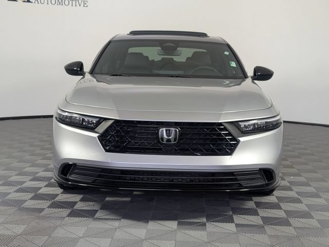 Used 2024 Honda Accord Sport image 3