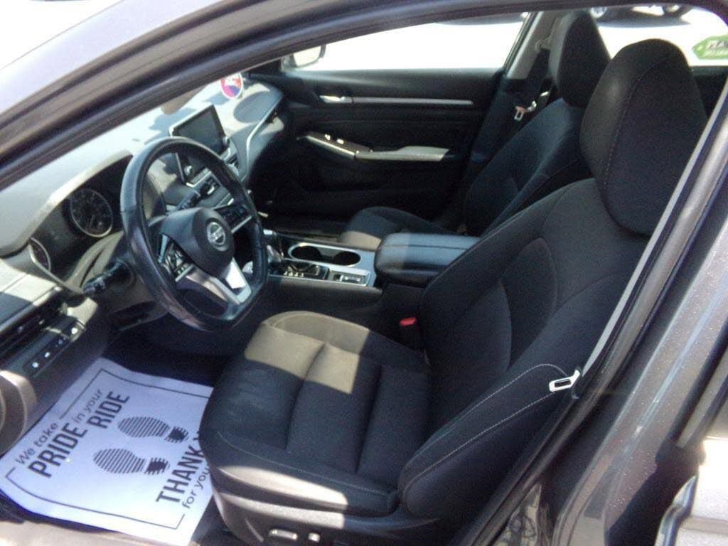 Used 2021 Nissan Altima 2.5 SV w/ SV Premium Package image 9