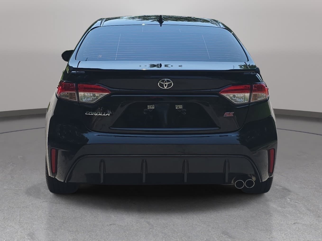Used 2024 Toyota Corolla SE w/ SE Premium Package FWD image 6