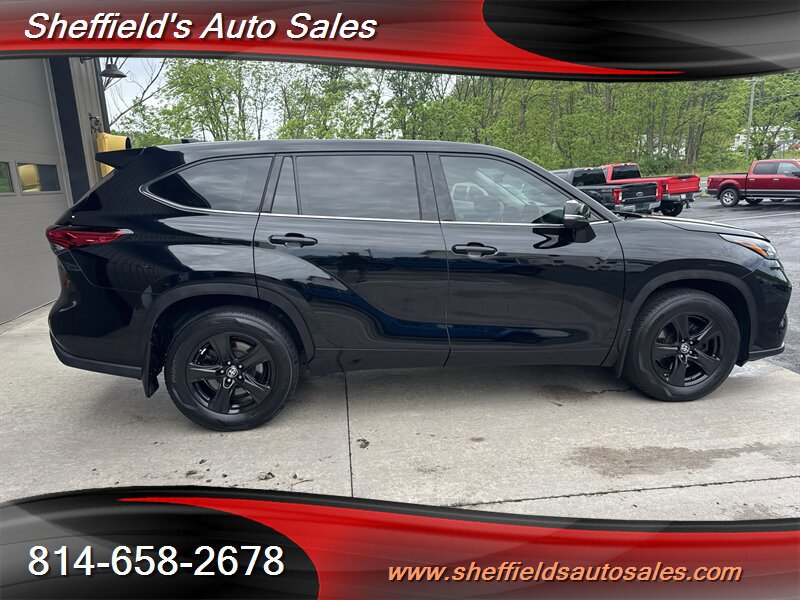 Used 2020 Toyota Highlander L AWD/4WD image 3