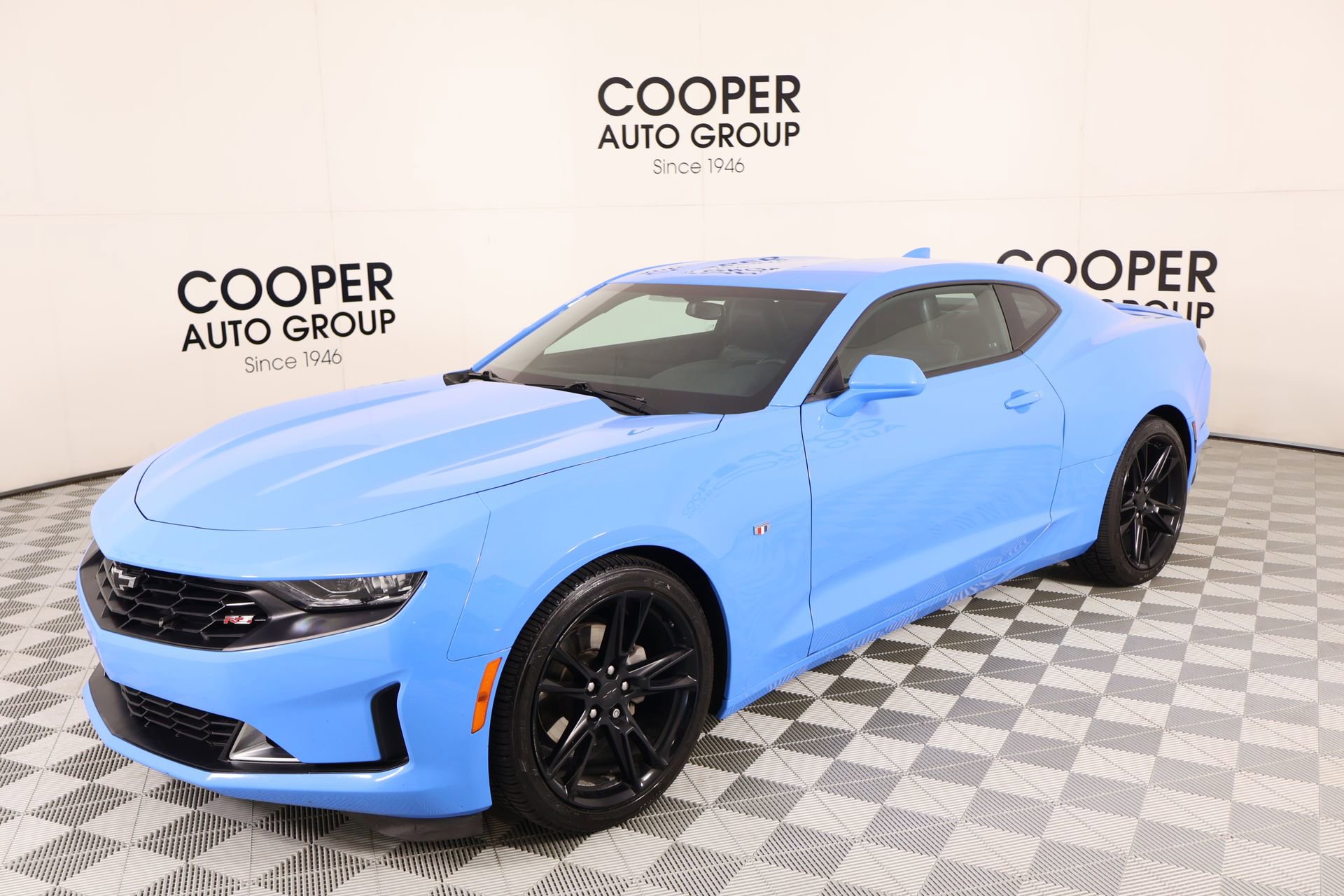 Used 2023 Chevrolet Camaro LT w/ RS Package RWD image 10