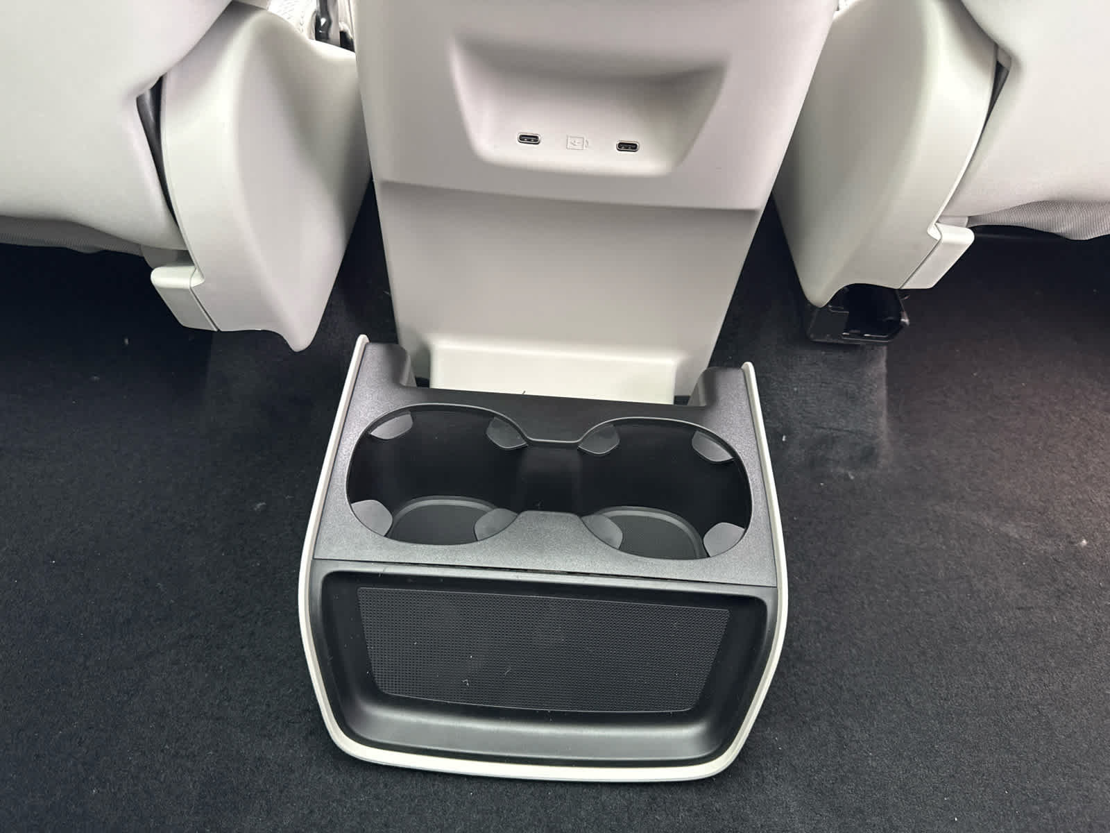 New 2026 Volvo EX90 Plus AWD/4WD image 31