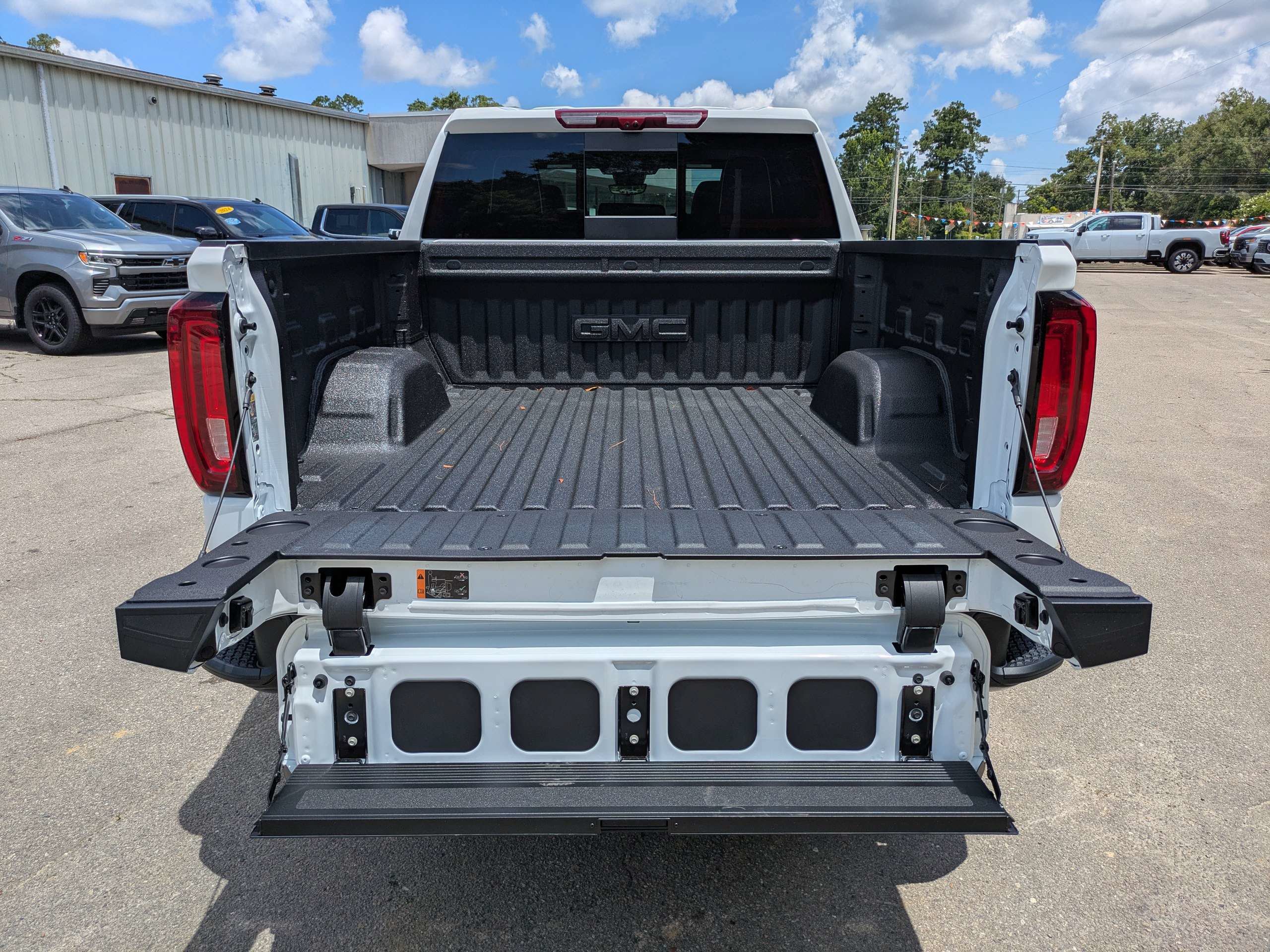New 2026 GMC Sierra 1500 AT4X AWD/4WD image 13