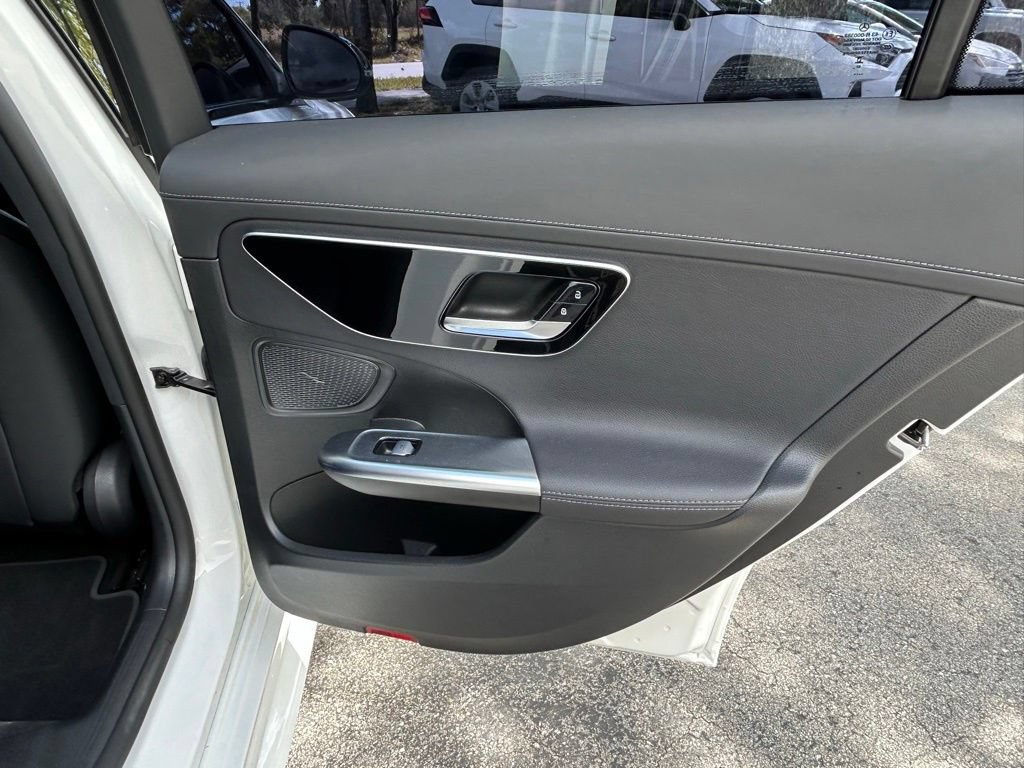Used 2023 Mercedes-Benz C 300 Sedan image 31