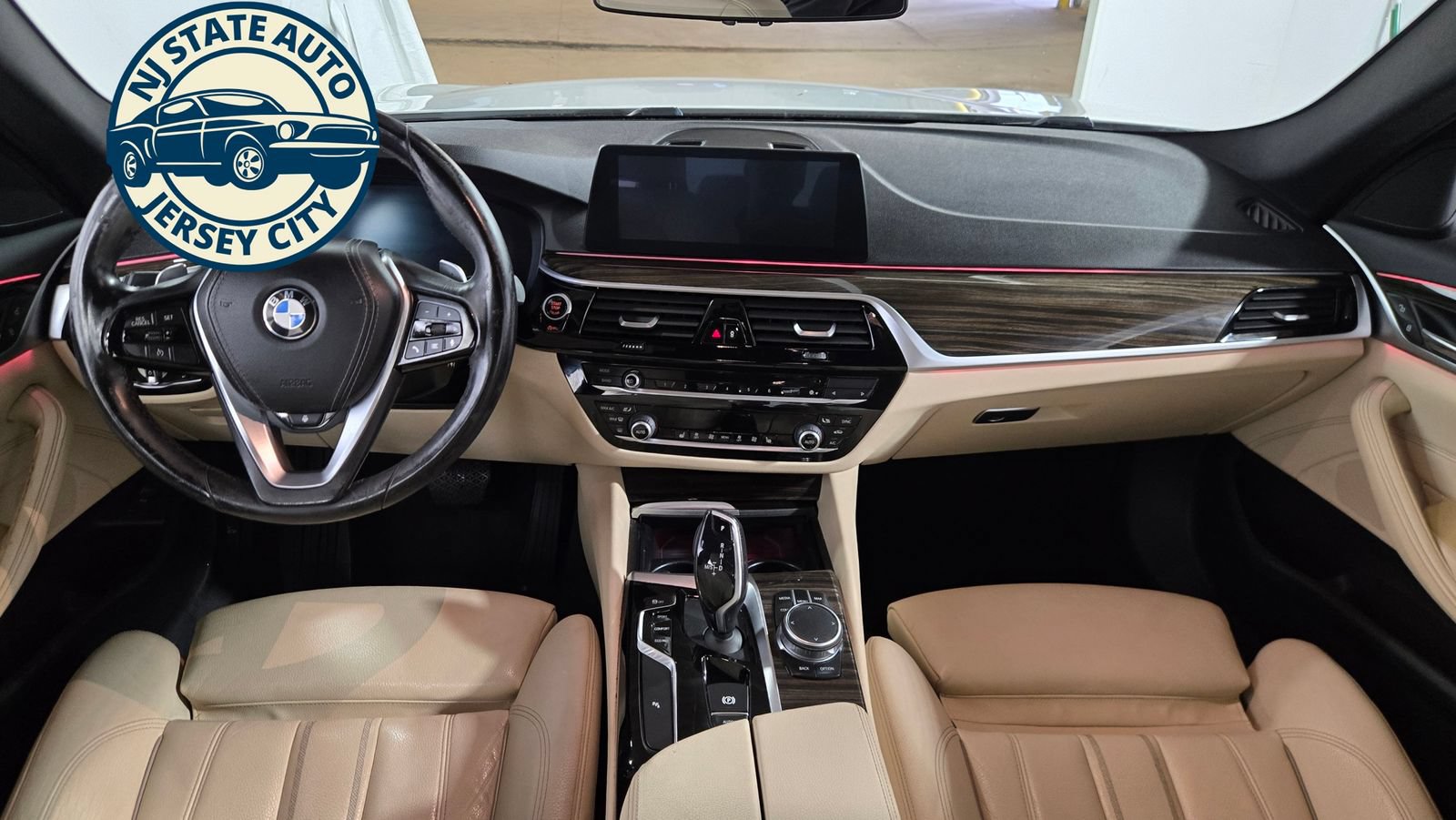 Used 2020 BMW 530i w/ Convenience Package RWD image 6