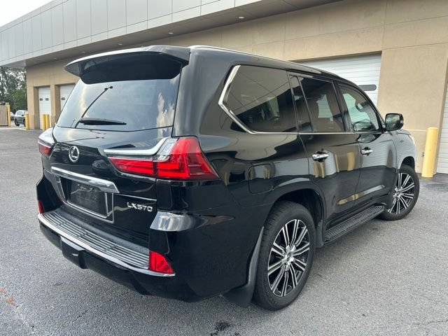 Used 2019 Lexus LX 570 4WD image 4
