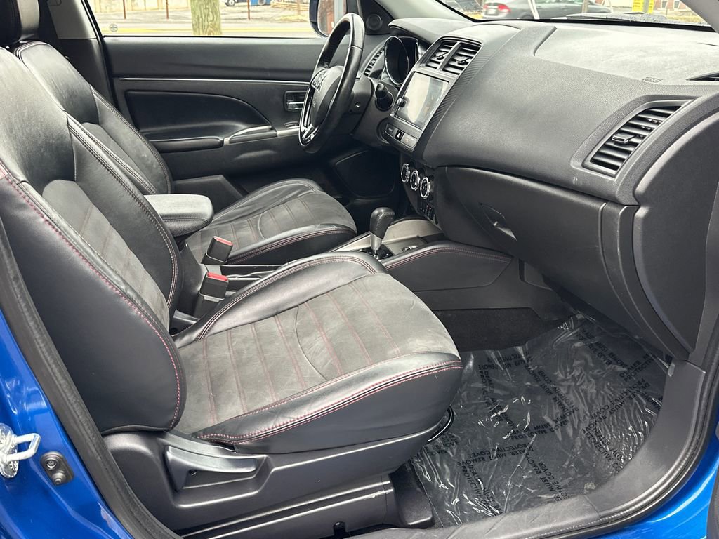 Used 2018 Mitsubishi Outlander Sport SE image 15