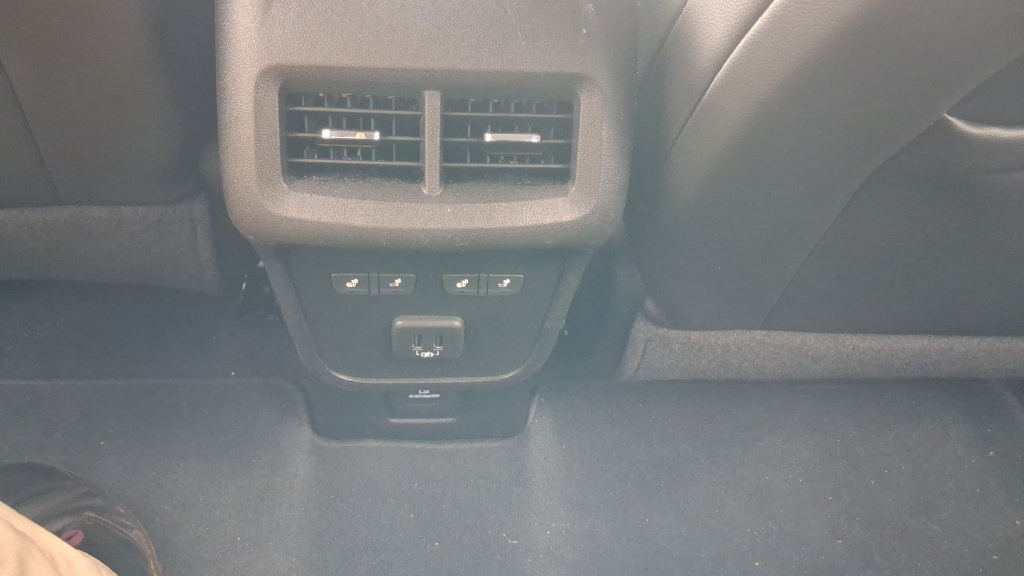 Used 2020 Chevrolet Equinox Premier AWD/4WD image 24