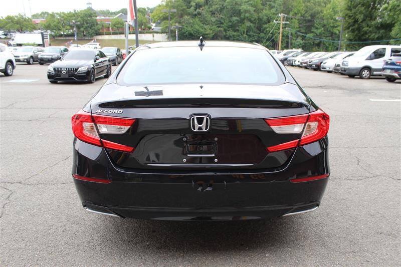 Used 2018 Honda Accord LX image 4