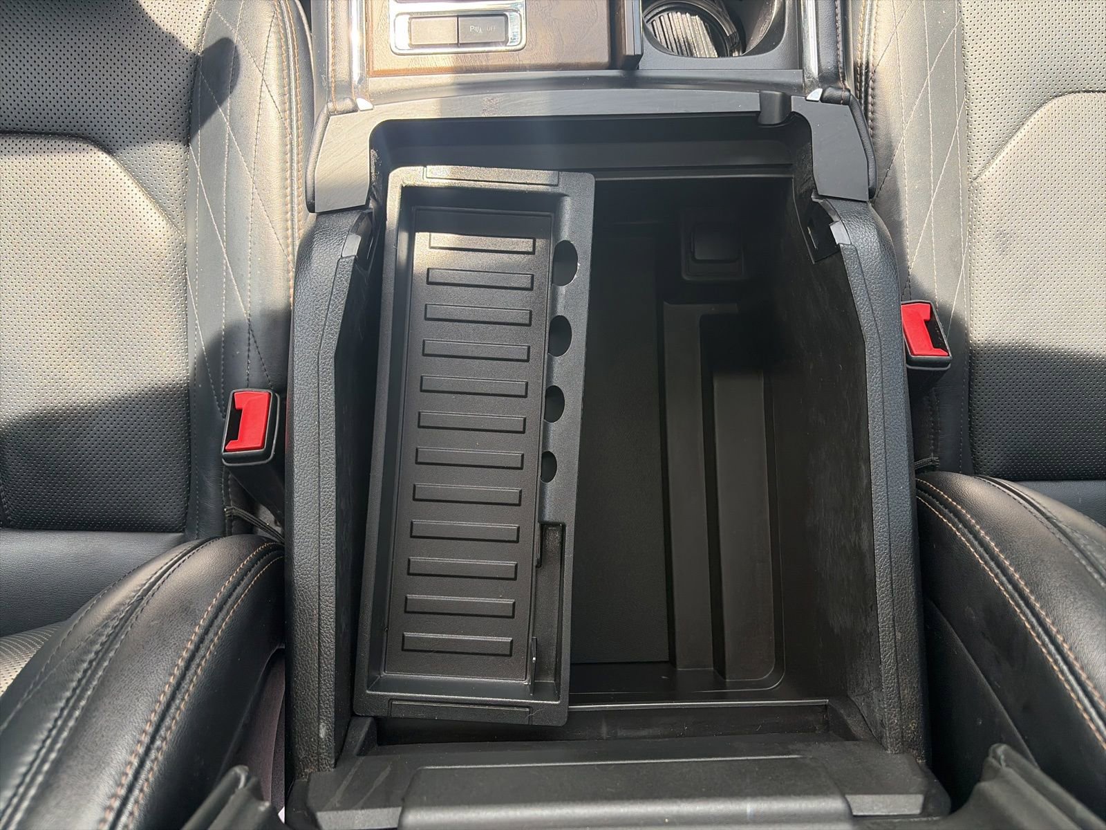 Used 2018 Ford Expedition Platinum AWD/4WD image 23