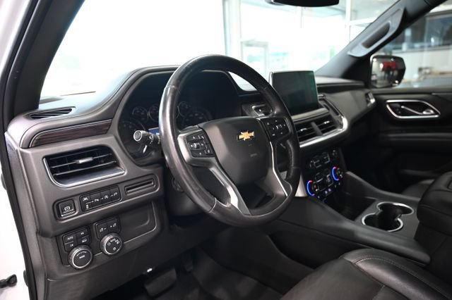 Used 2021 Chevrolet Suburban LT w/ Luxury Package AWD/4WD image 21