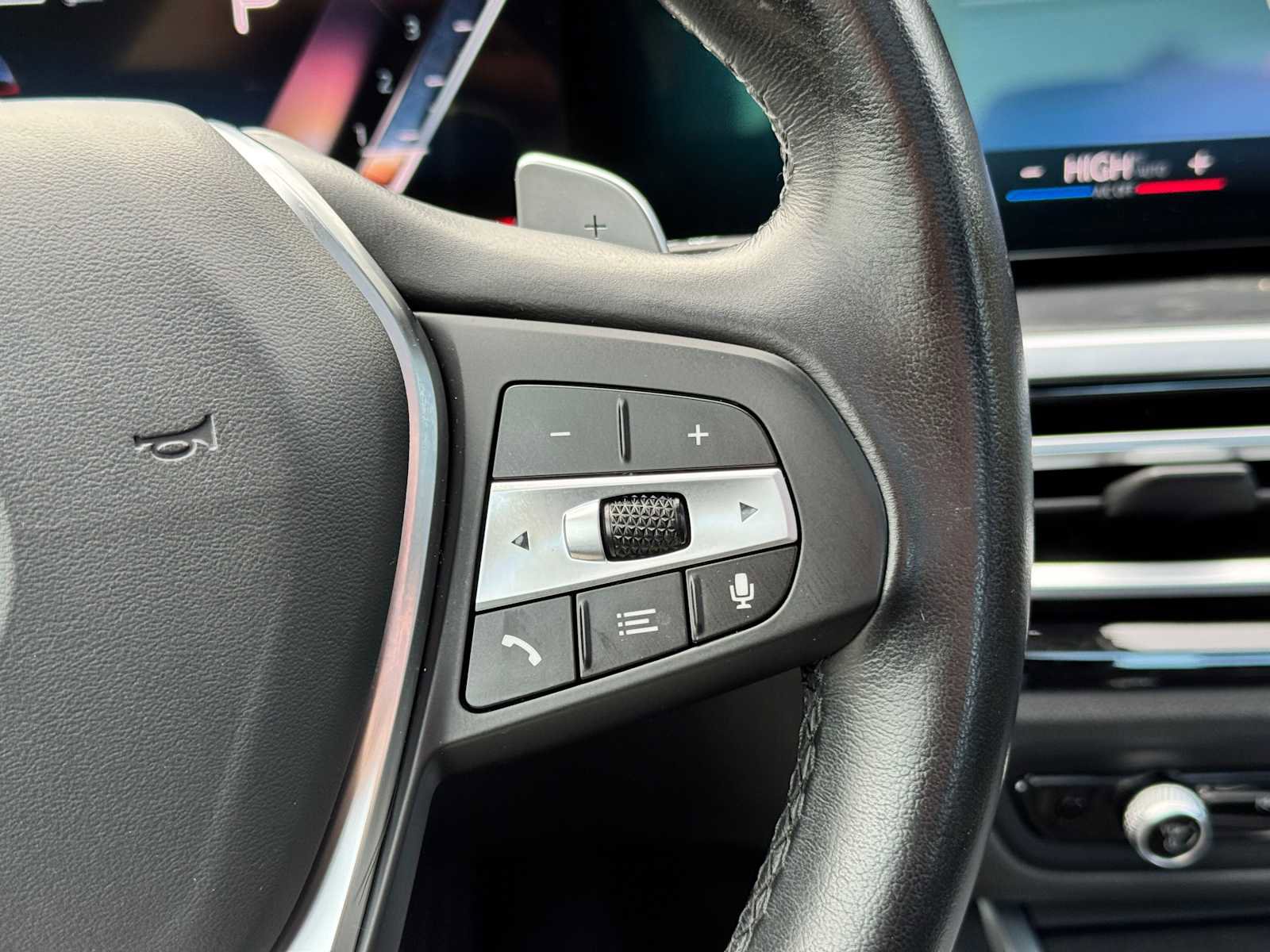 Used 2024 BMW 330i xDrive 330i xDrive image 28