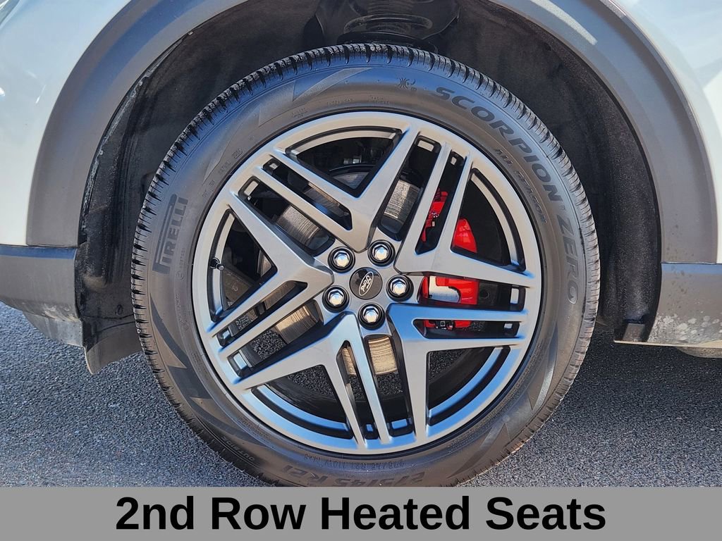 Used 2025 Ford Explorer ST-Line w/ Premium Package AWD/4WD image 19