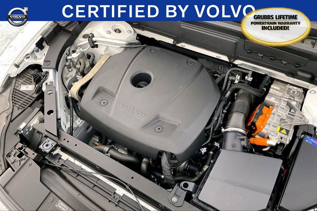 Used 2025 Volvo XC60 T8 Plus w/ Protection Package Premier image 43