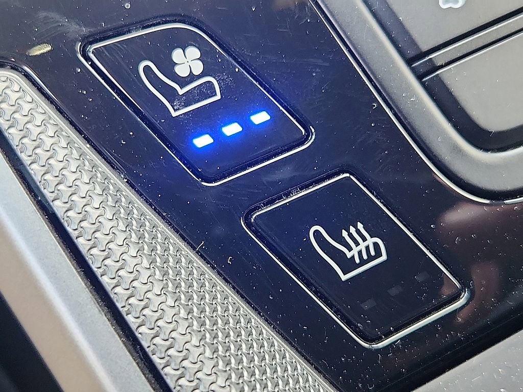 Certified 2025 Porsche 911 Carrera image 20